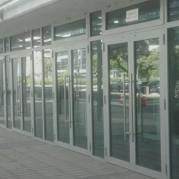 Office Partitioning & Showers